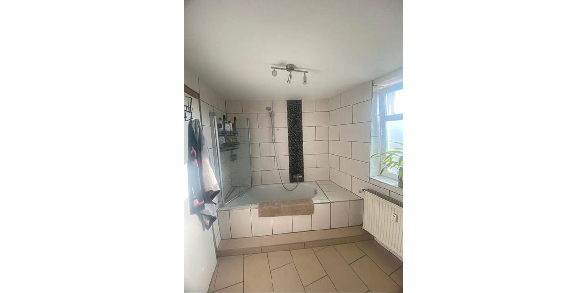 Dachgeschoßwohnung Heppenheim (Bergstraße) - 4 Zimmer, 105 m&sup2;, 850&euro; | Angebot:25161500