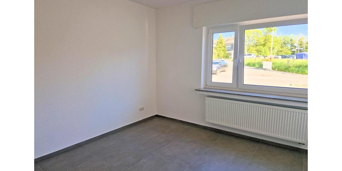 Erdgeschoßwohnung Hennef (Sieg) - 3 Zimmer, 120 m&sup2;, 1.310&euro; | Angebot:26562088