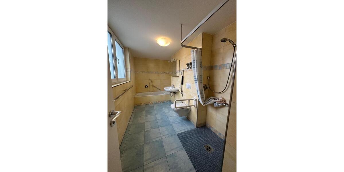 Etagenwohnung Nürtingen - 4 Zimmer, 115 m&sup2;, 1.400&euro; | Angebot:24637872