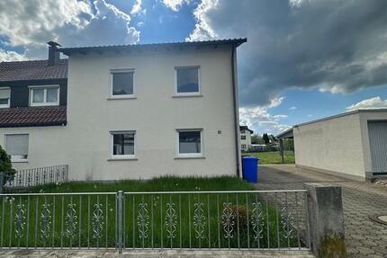 Wohnung Albstadt Gemarkung Onstmettingen - 4 Zimmer, 140 m&sup2;, 1.100&euro; | Angebot:26691626