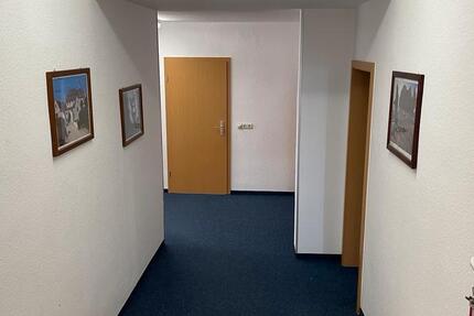 BüroPraxisräume mit 120qm Gesamtfläche zimmer