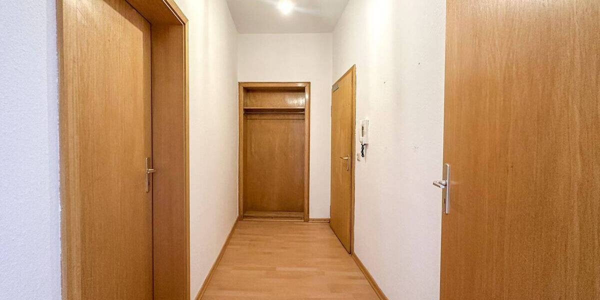 Etagenwohnung Einbeck - 3 Zimmer, 95 m&sup2;, 750&euro; | Angebot:26476346