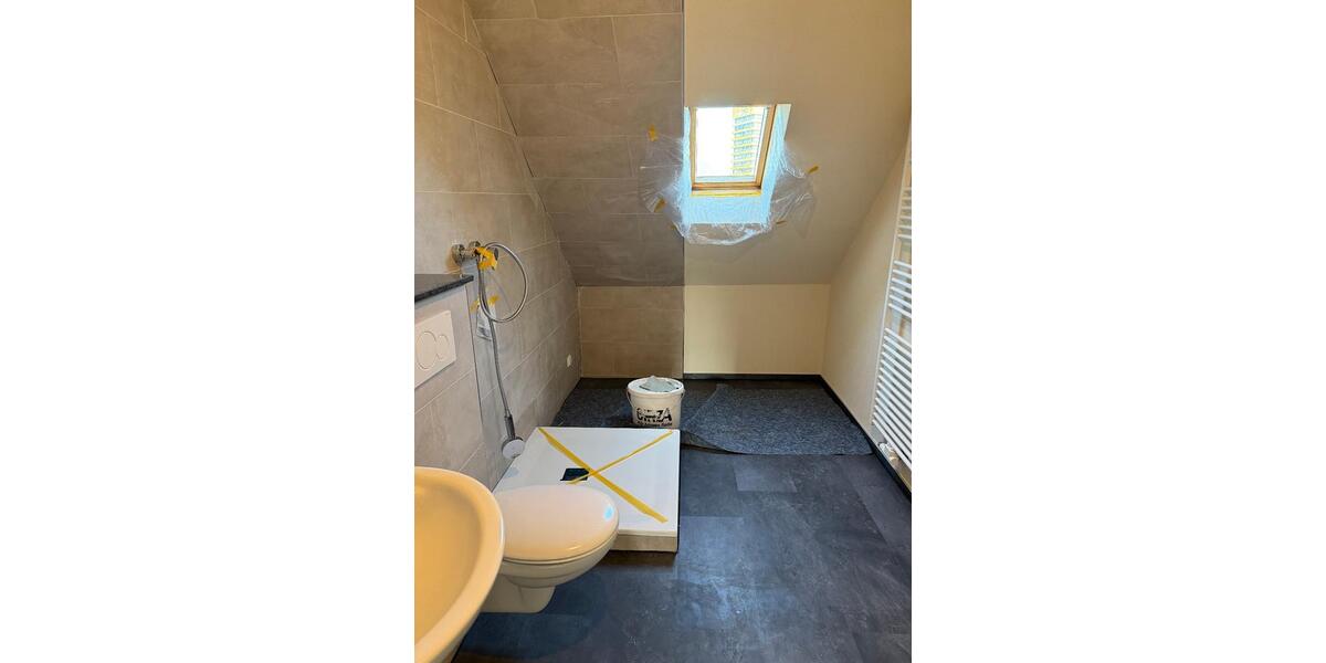 Dachgeschoßwohnung Gelsenkirchen - 3.5 Zimmer, 60 m&sup2;, 490&euro; | Angebot:25017144