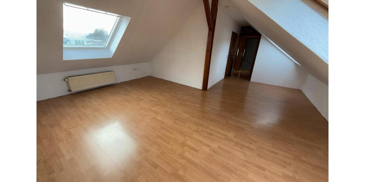 Dachgeschoßwohnung Schwelm - 2 Zimmer, 45 m&sup2;, 380&euro; | Angebot:26067195