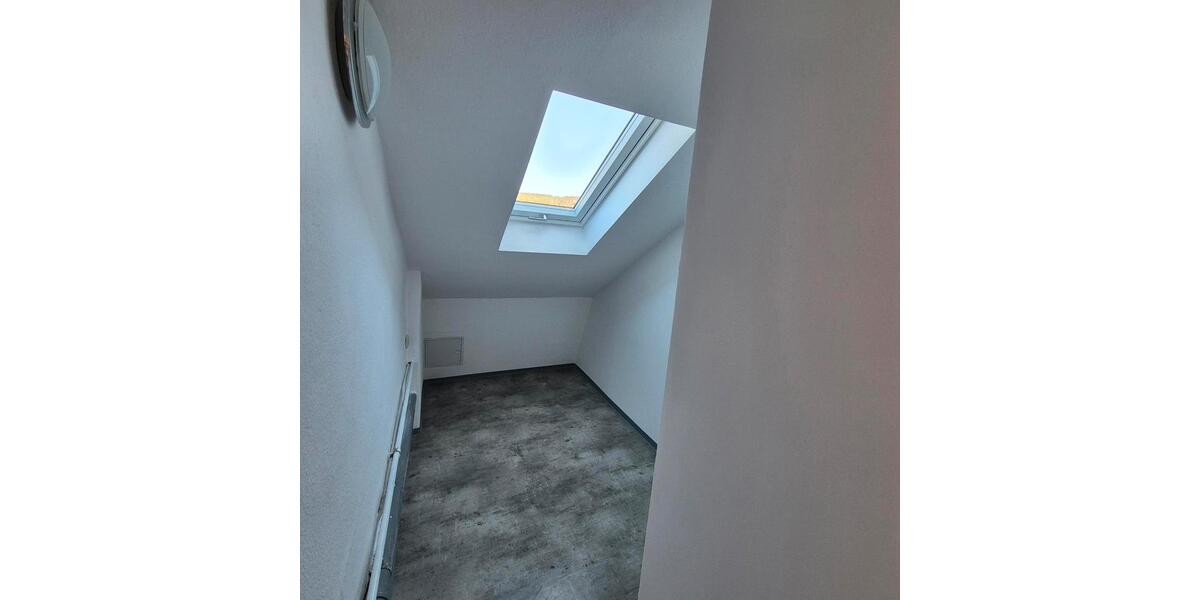 Dachgeschoßwohnung Marktrodach - 2.5 Zimmer, 85 m&sup2;, 580&euro; | Angebot:26454268