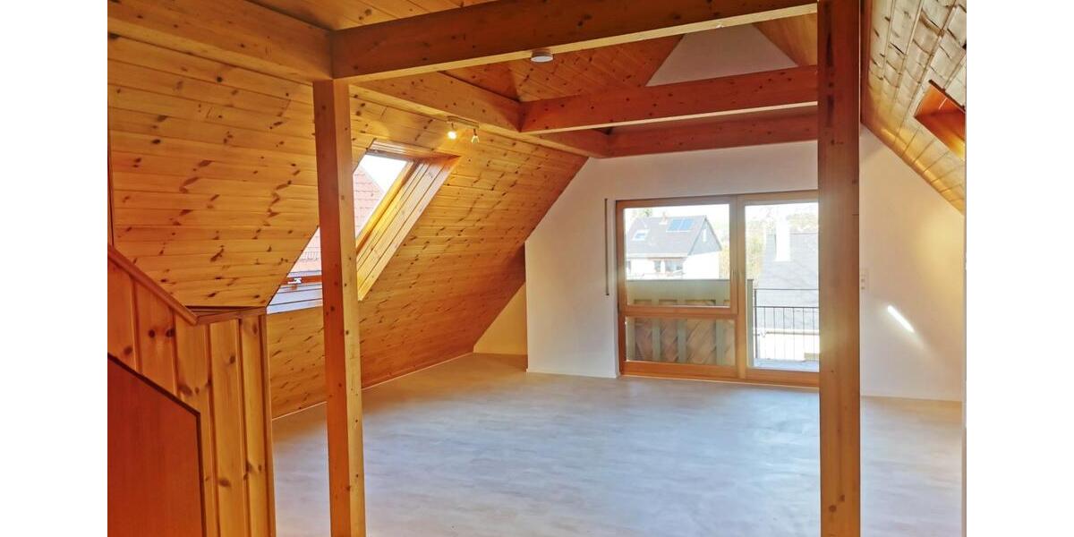 Dachgeschoßwohnung Böblingen Dagersheim - 3.5 Zimmer, 115 m&sup2;, 1.465&euro; | Angebot:24756229