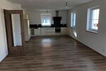 Erdgeschoßwohnung Ederheim - 3 Zimmer, 100 m&sup2;, 900&euro; | Angebot:26552029