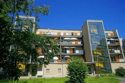Seniorengerechte Wohnung mit Einbauküche und großem Balkon mit Betreuungsvertrag