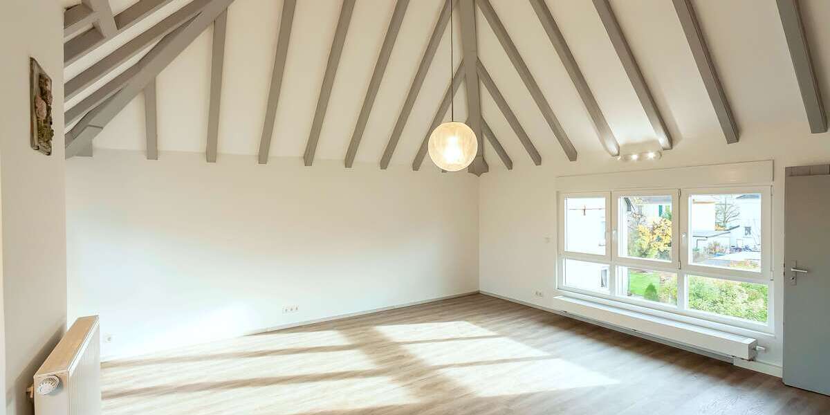 Haus zum Mieten in Rüsselsheim am Main 1.500 € 117 m² 3 zimmer