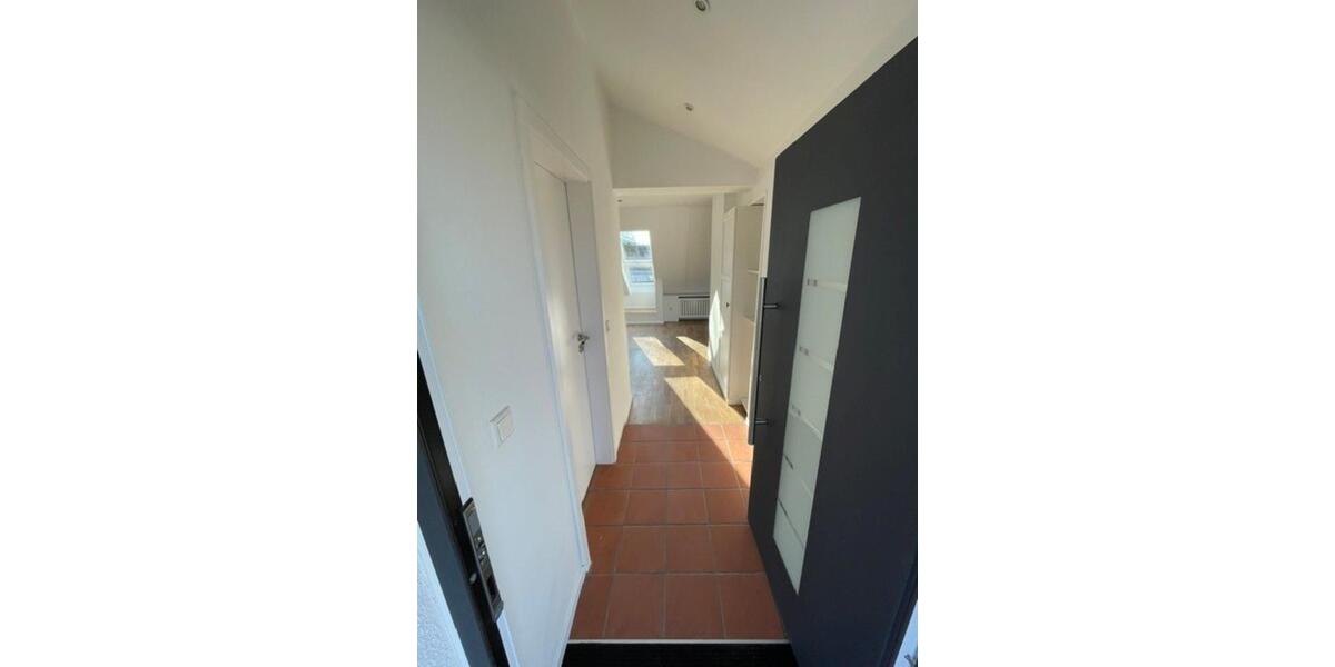 Dachgeschoßwohnung Iserlohn - 2 Zimmer, 53 m&sup2;, 470&euro; | Angebot:25148807