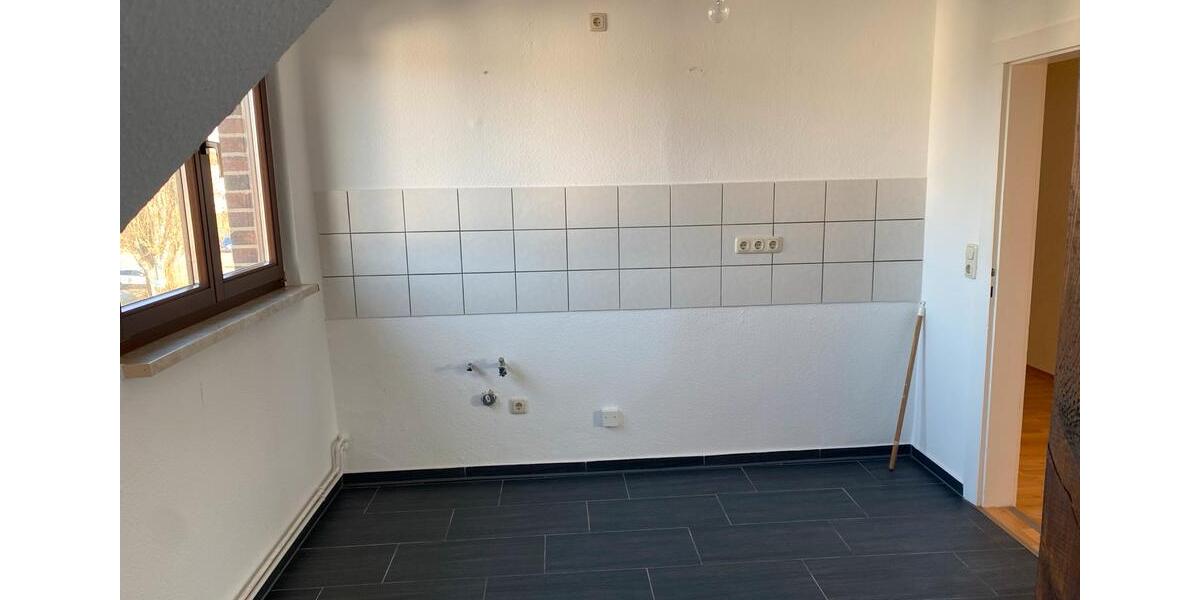 Dachgeschoßwohnung Dessau-Roßlau Dessau - 2 Zimmer, 59 m&sup2;, 400&euro; | Angebot:25783063