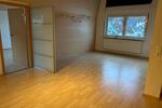 3 Zimmer DG-Wohnung mit EBK und Balkon