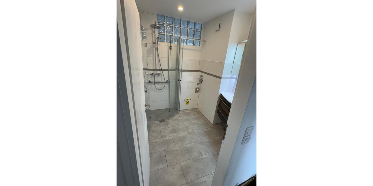 Etagenwohnung Kassel Niederzwehren - 4 Zimmer, 87 m&sup2;, 1.040&euro; | Angebot:26224481