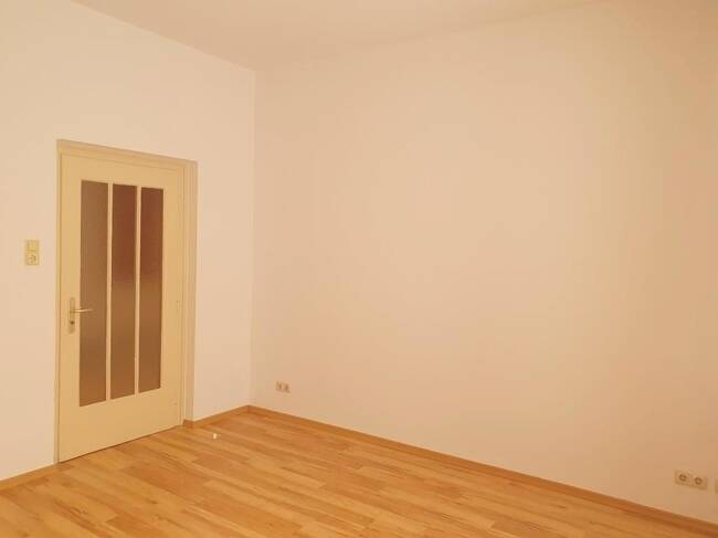 Etagenwohnung Burglengenfeld - 2 Zimmer, 76 m&sup2;, 532&euro; | Angebot:26276084