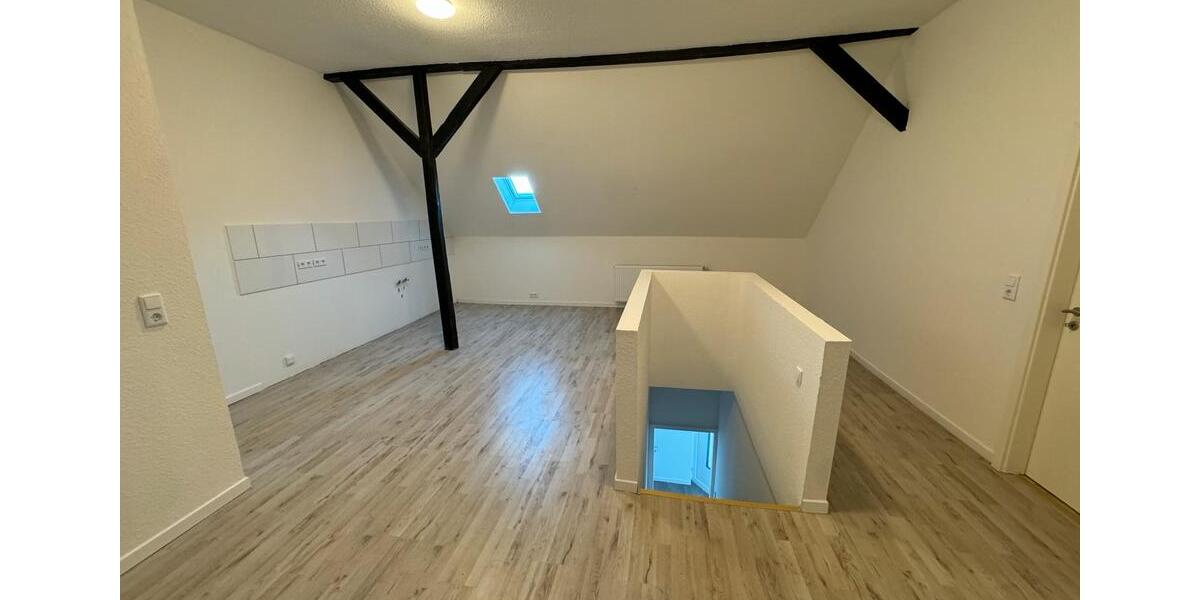 Etagenwohnung Jade - 2.5 Zimmer, 80 m&sup2;, 900&euro; | Angebot:25858527