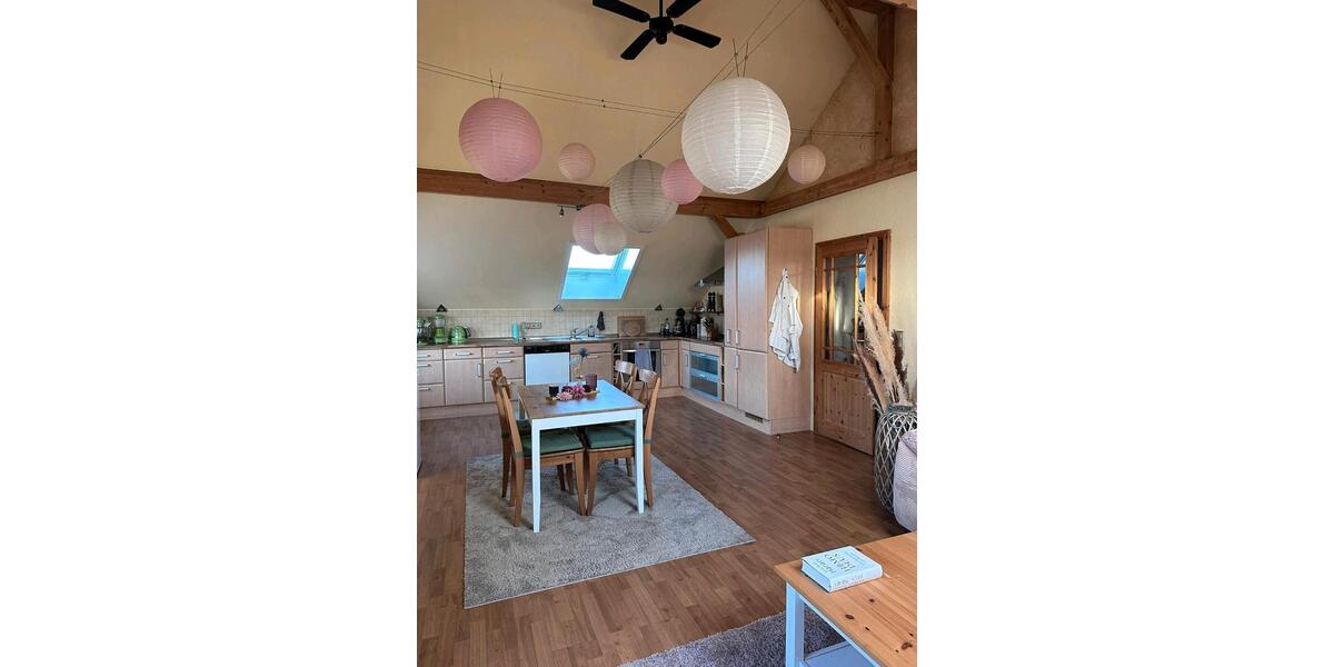 Dachgeschoßwohnung Hundsangen - 3 Zimmer, 88 m&sup2;, 830&euro; | Angebot:25838889