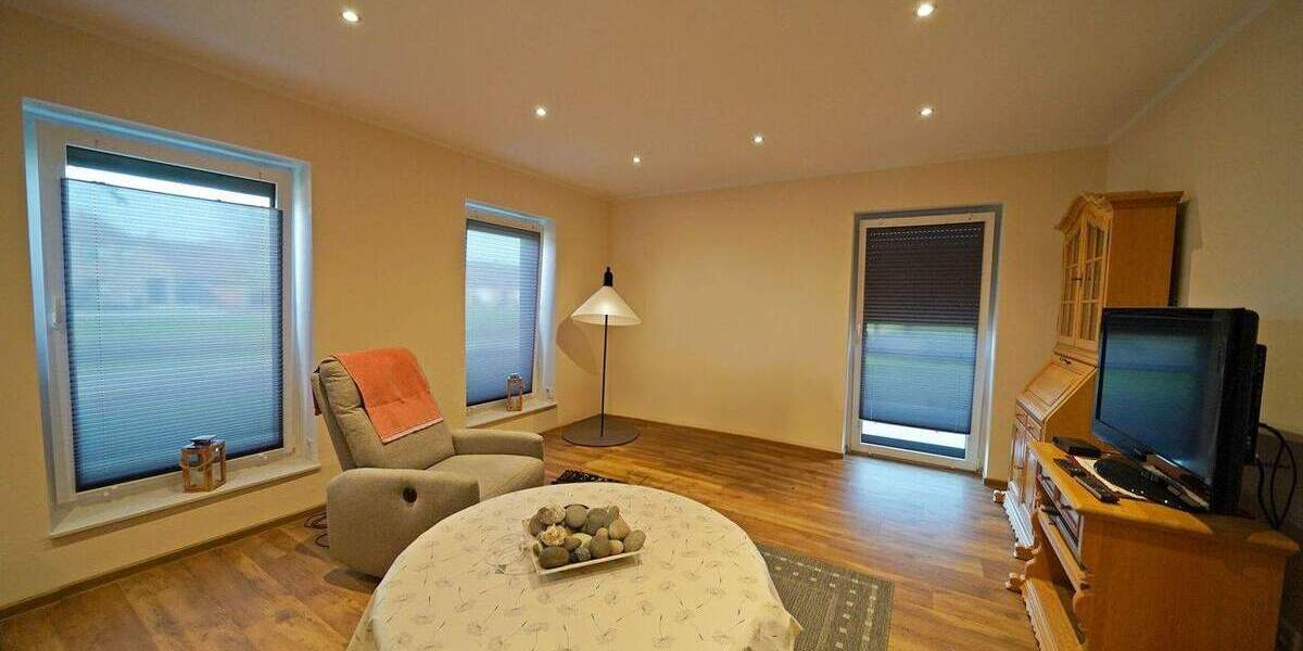 Bungalow Uplengen Nordgeorgsfehn - 3 Zimmer, 100 m&sup2;, 950&euro; | Angebot:24423448