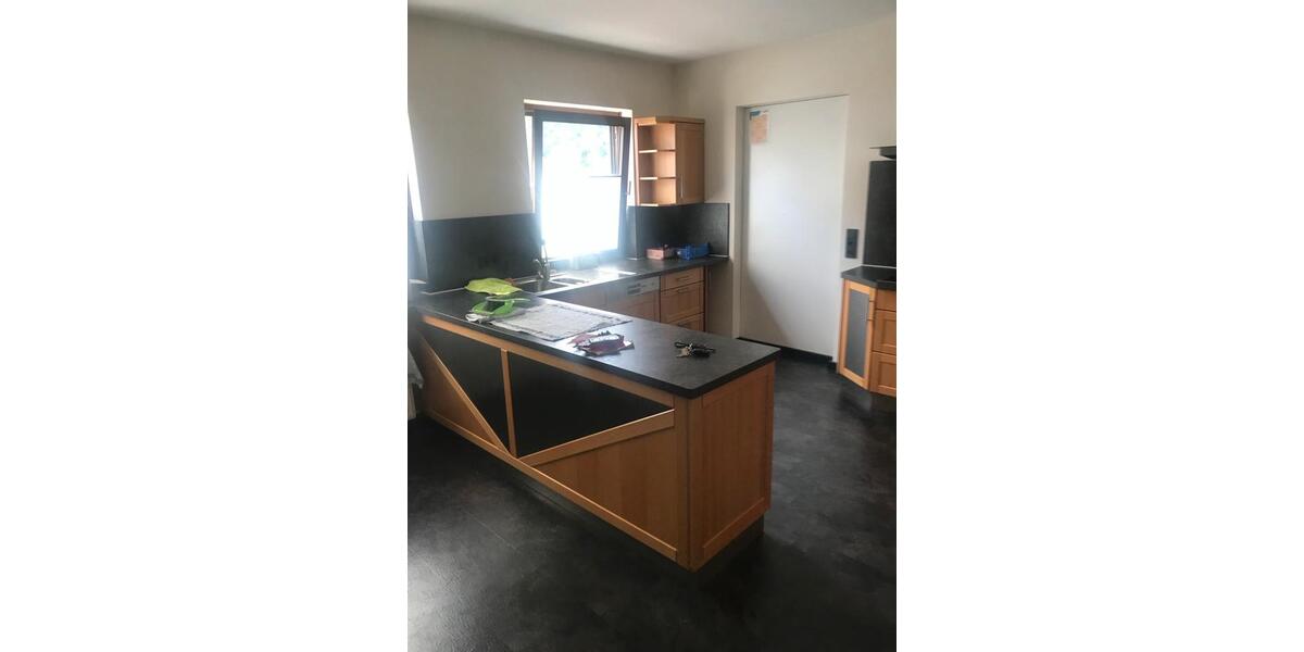 Etagenwohnung Osann-Monzel Monzel - 7 Zimmer, 180 m&sup2;, 1.350&euro; | Angebot:25973237