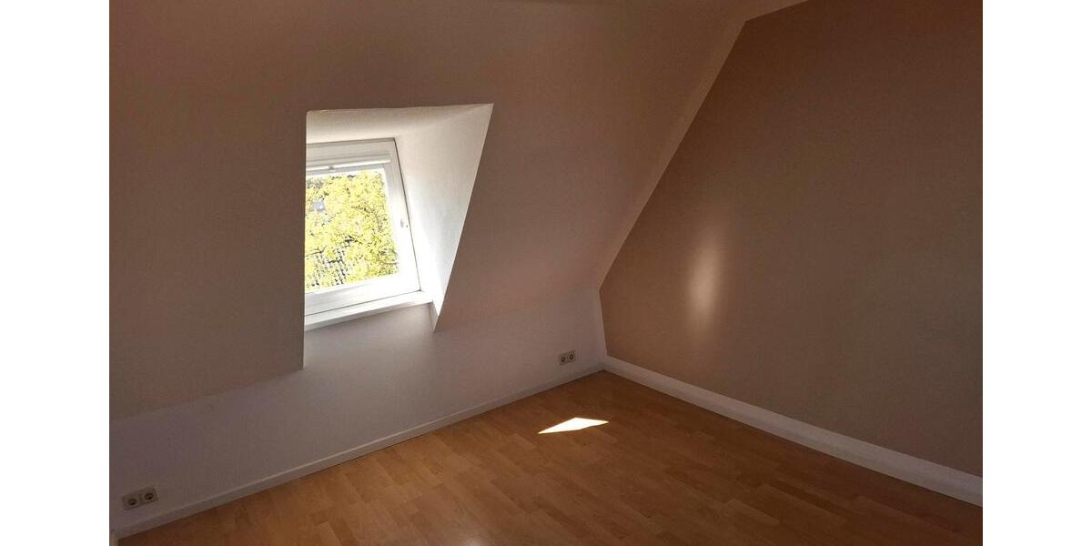 Dachgeschoßwohnung Klötze - 2 Zimmer, 75 m&sup2;, 575&euro; | Angebot:26373710