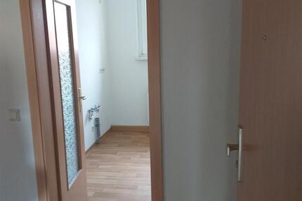 Charmantes Zuhause im Erdgeschoss mit Balkon und modernem Bad 3 zimmer