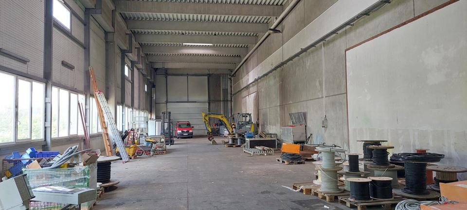 Geräumige Kaltlagerhalle in Aalen-Fachsenfeld zu vermieten (PV-Anlage vorhanden) zimmer