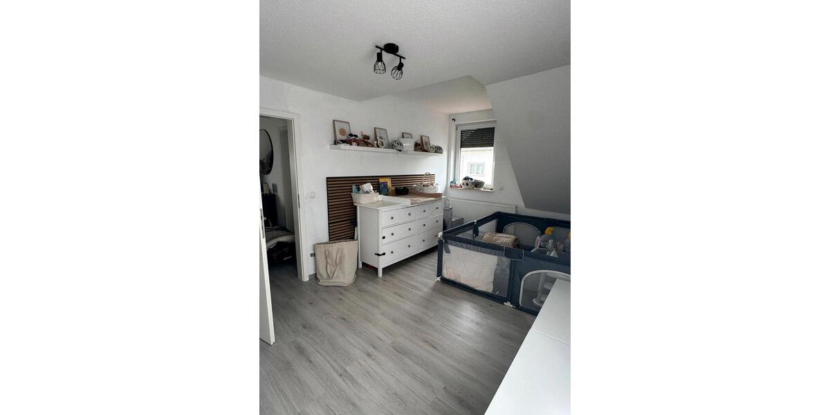 Etagenwohnung Steinau an der Straße - 3 Zimmer, 87 m&sup2;, 700&euro; | Angebot:26518847