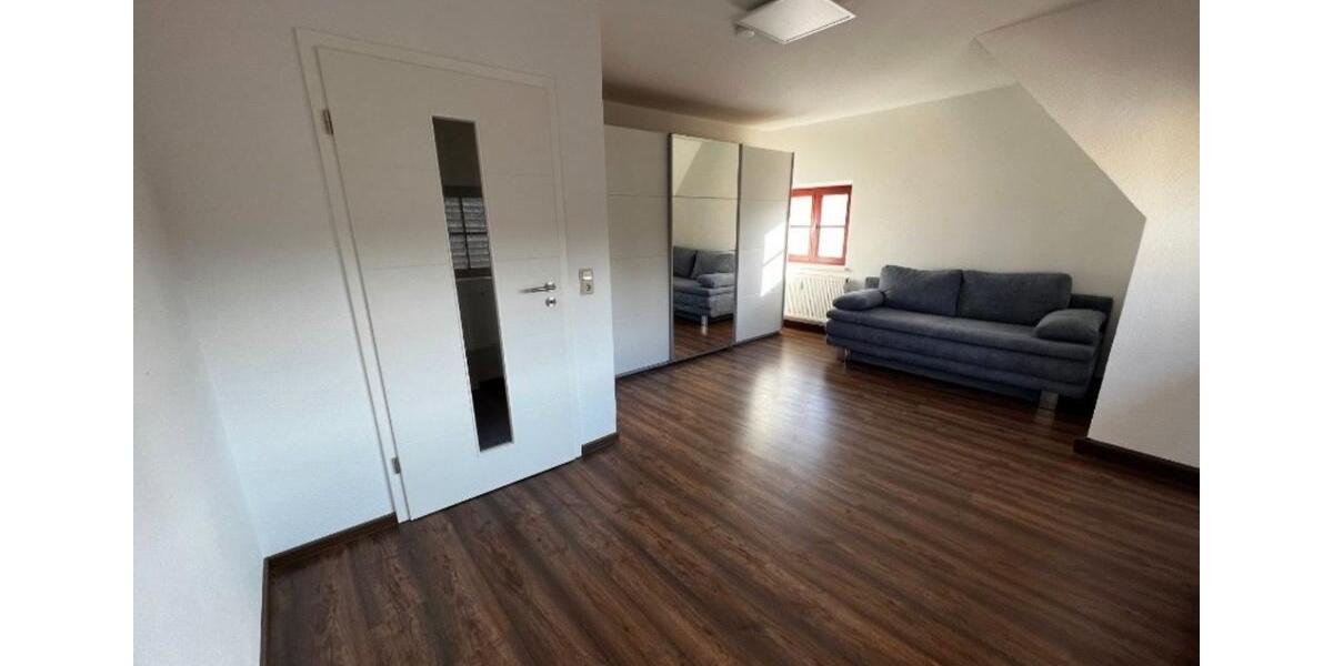 Dachgeschoßwohnung Freiberg - 4 Zimmer, 103 m&sup2;, 720&euro; | Angebot:24242562