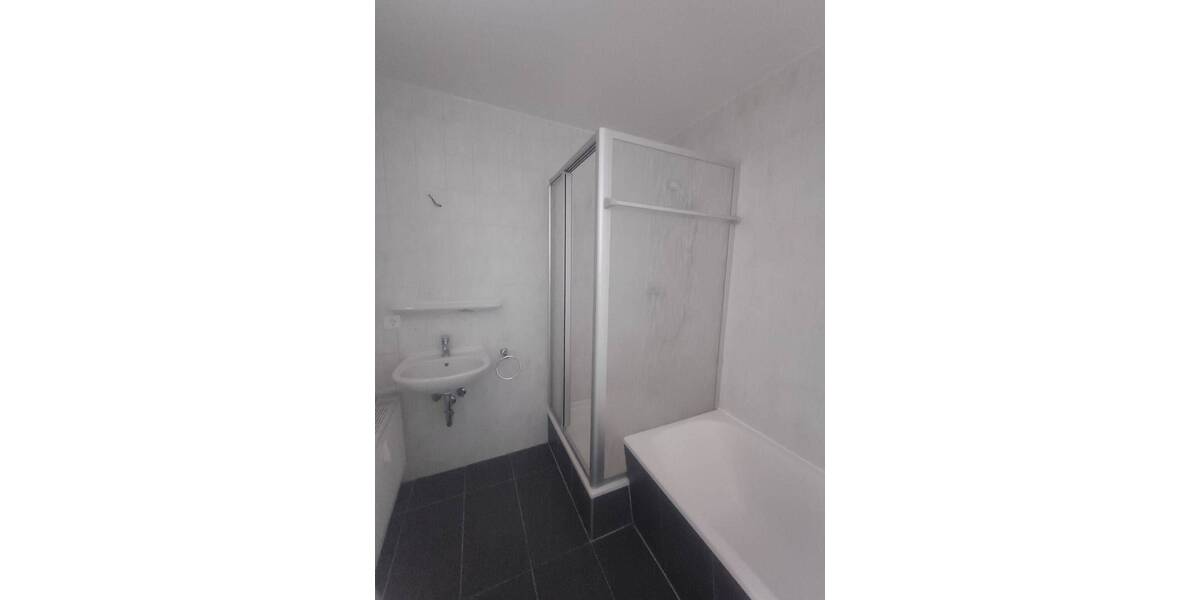 Etagenwohnung Glauchau - 4 Zimmer, 89 m&sup2;, 499&euro; | Angebot:26816314