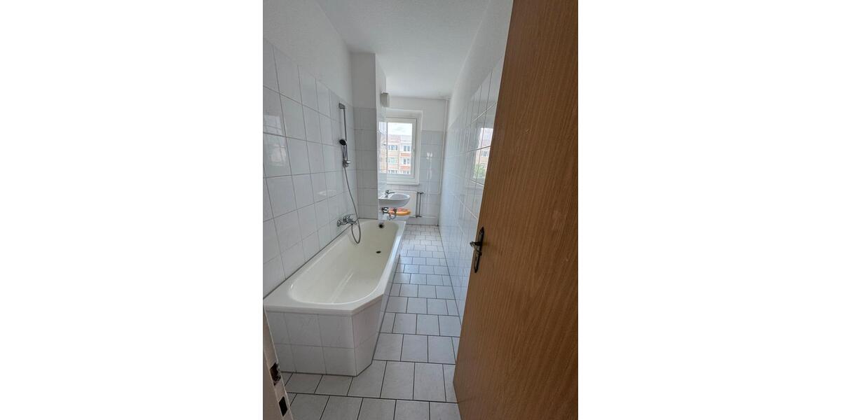 Etagenwohnung Hettstedt - 3 Zimmer, 61 m&sup2;, 300&euro; | Angebot:26355965