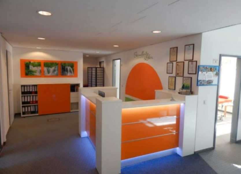 Praxisraum im Zentrum zu vermieten