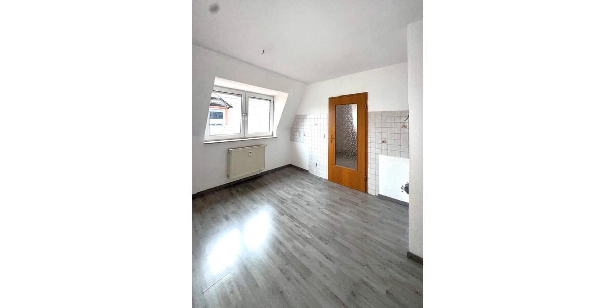 Dachgeschoßwohnung Hartenstein - 2 Zimmer, 50 m&sup2;, 320&euro; | Angebot:24770512