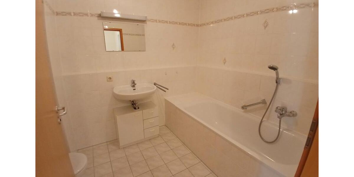 Etagenwohnung Thannhausen - 3 Zimmer, 86 m&sup2;, 930&euro; | Angebot:26645463