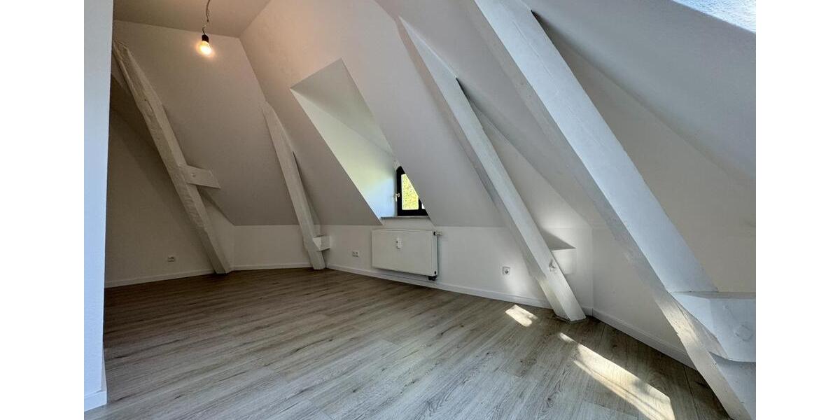 Dachgeschoßwohnung Magdeburg Nordwest - 4 Zimmer, 114 m&sup2;, 1.254&euro; | Angebot:26249667