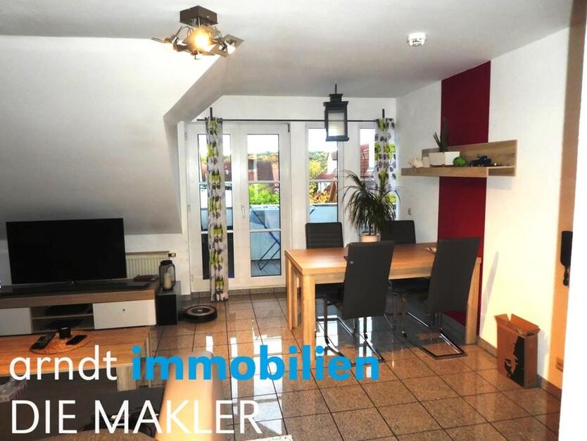Kuschelige DachWohnung mit Loggia!