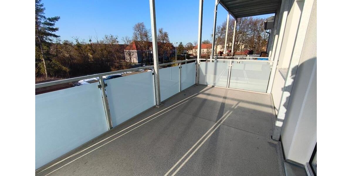 Etagenwohnung Lauta - 4 Zimmer, 136 m&sup2;, 1.090&euro; | Angebot:26458399