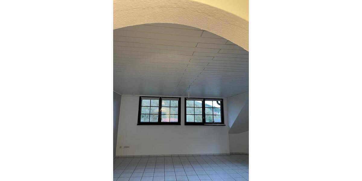 Dachgeschoßwohnung Gaugrehweiler - 3 Zimmer, 110 m&sup2;, 840&euro; | Angebot:25965351