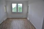 4 Raum Wohnung 2 OG rechts ab sofort frei 4 zimmer