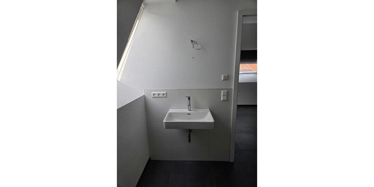 Dachgeschoßwohnung Heilbronn Horkheim - 2 Zimmer, 57 m&sup2;, 1.000&euro; | Angebot:25995957