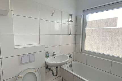 Wohnung Helmstedt - 3 Zimmer, 72 m&sup2;, 550&euro; | Angebot:26944576