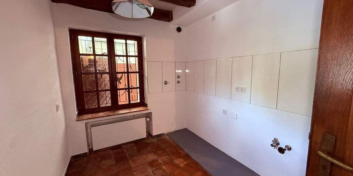 Mehrfamilienhaus, Wohnhaus Köln Zündorf - 5 Zimmer, 170 m&sup2;, 2.100&euro; | Angebot:26753804