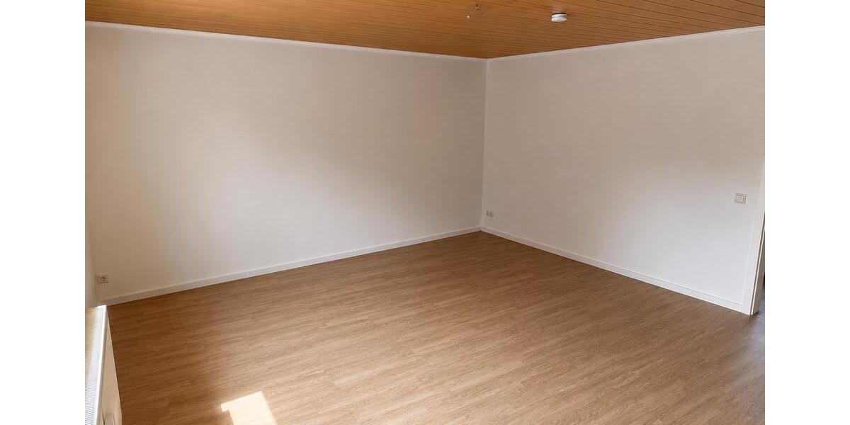 Erdgeschoßwohnung Schöningen - 4 Zimmer, 85 m&sup2;, 560&euro; | Angebot:26489321