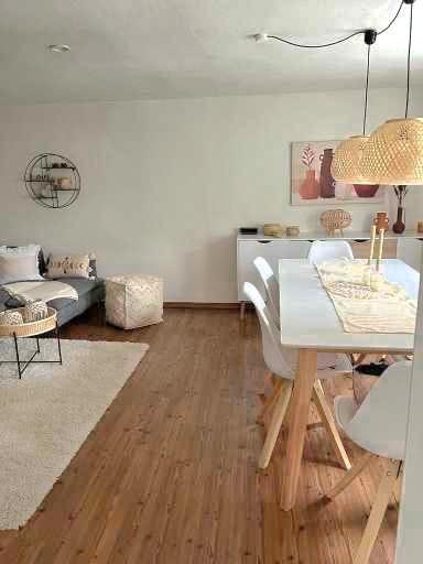 Einfamilienhaus Grünberg - 5 Zimmer, 1.250&euro; | Angebot:23279009