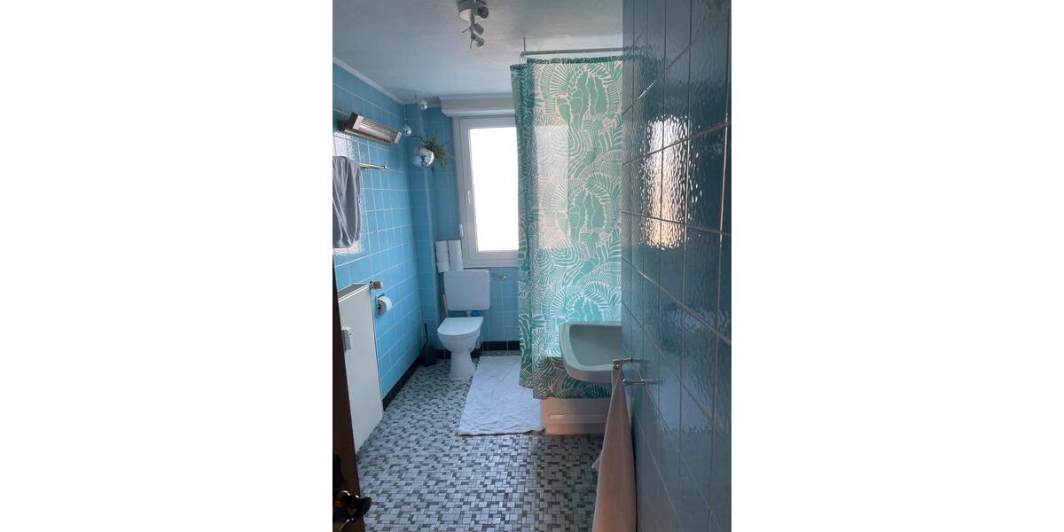 Wohnen auf Zeit Köln Kalk - 3 Zimmer, 85 m&sup2;, 600&euro; | Angebot:24438105