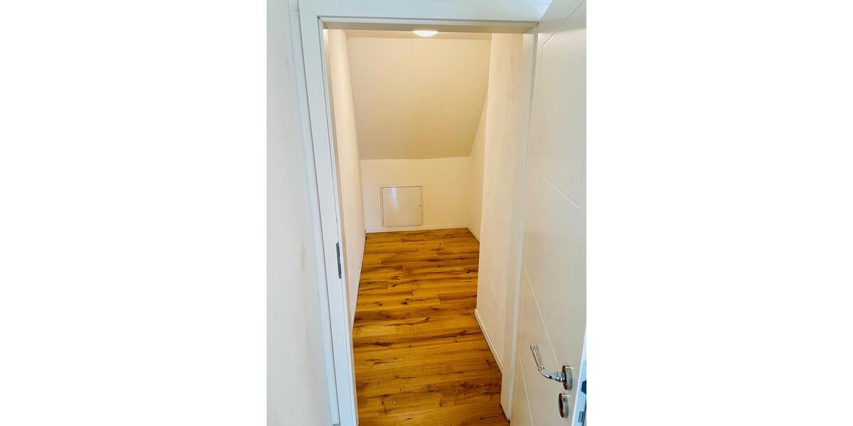 Etagenwohnung Bardowick - 3 Zimmer, 120 m&sup2;, 1.360&euro; | Angebot:26645762