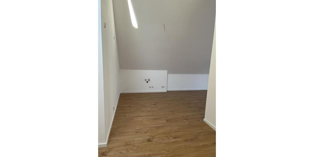 Dachgeschoßwohnung Fürstenwalde (Spree) - 2 Zimmer, 61 m&sup2;, 801&euro; | Angebot:25710613