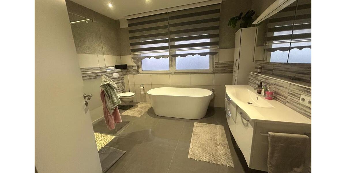 Erdgeschoßwohnung Amstetten - 4 Zimmer, 130 m&sup2;, 1.600&euro; | Angebot:25311195