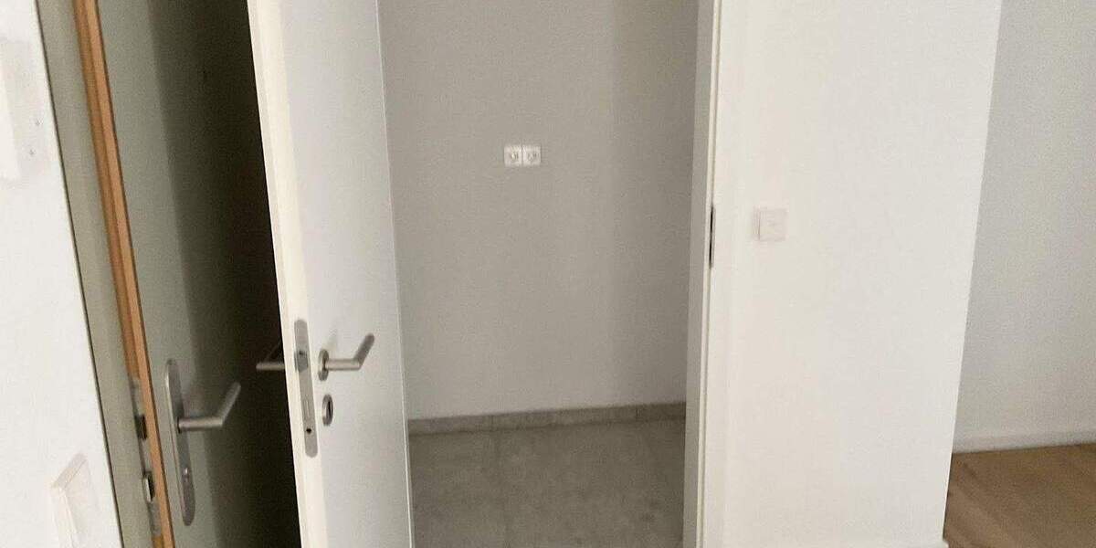 Etagenwohnung Hannover Döhren - 3 Zimmer, 80 m&sup2;, 1.150&euro; | Angebot:24555531