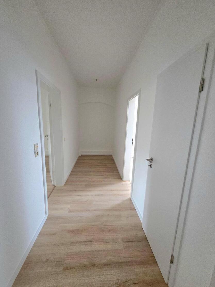 Schicke 3-Zimmer-Dachgeschosswohnung in zentraler Lage von Stollberg! 3 zimmer