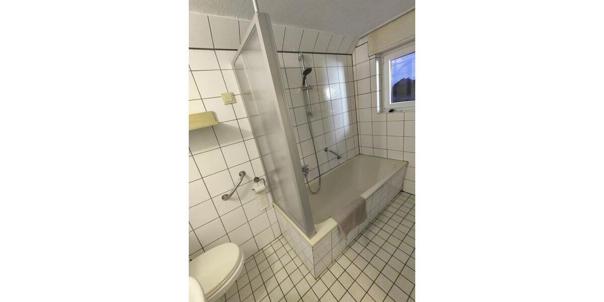 Wohnen auf Zeit Bielefeld Stieghorst - 4 Zimmer, 80 m&sup2;, 17&euro; | Angebot:24398302