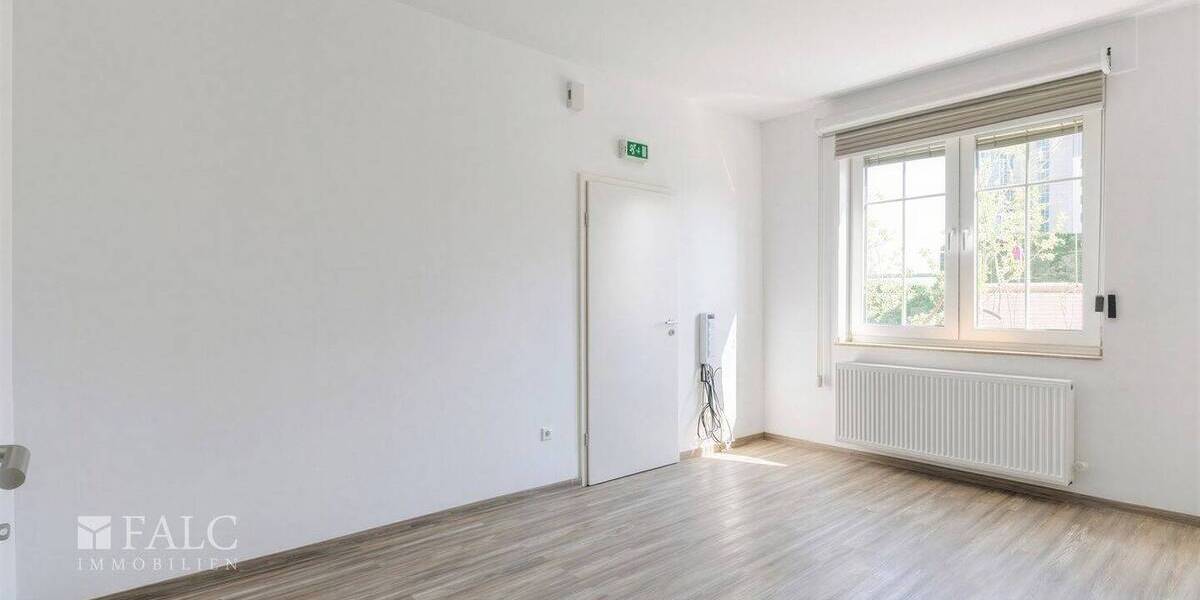 Gewerbeobjekt Eschweiler Röthgen - 6 Zimmer, 1.000&euro; | Angebot:26141228